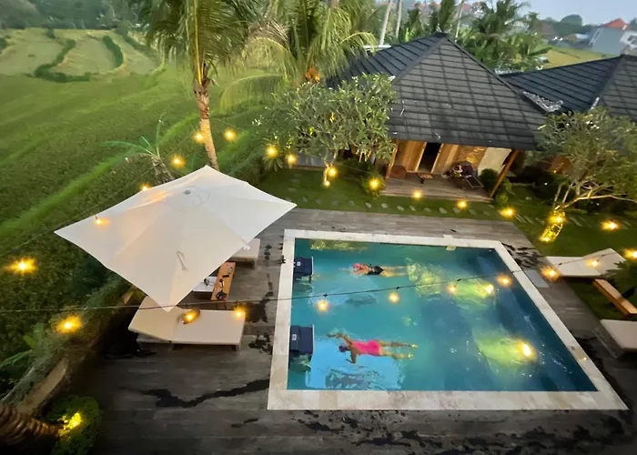 Villa Balitri - Hidden Gem 9br Service Hall Pool Sauna *